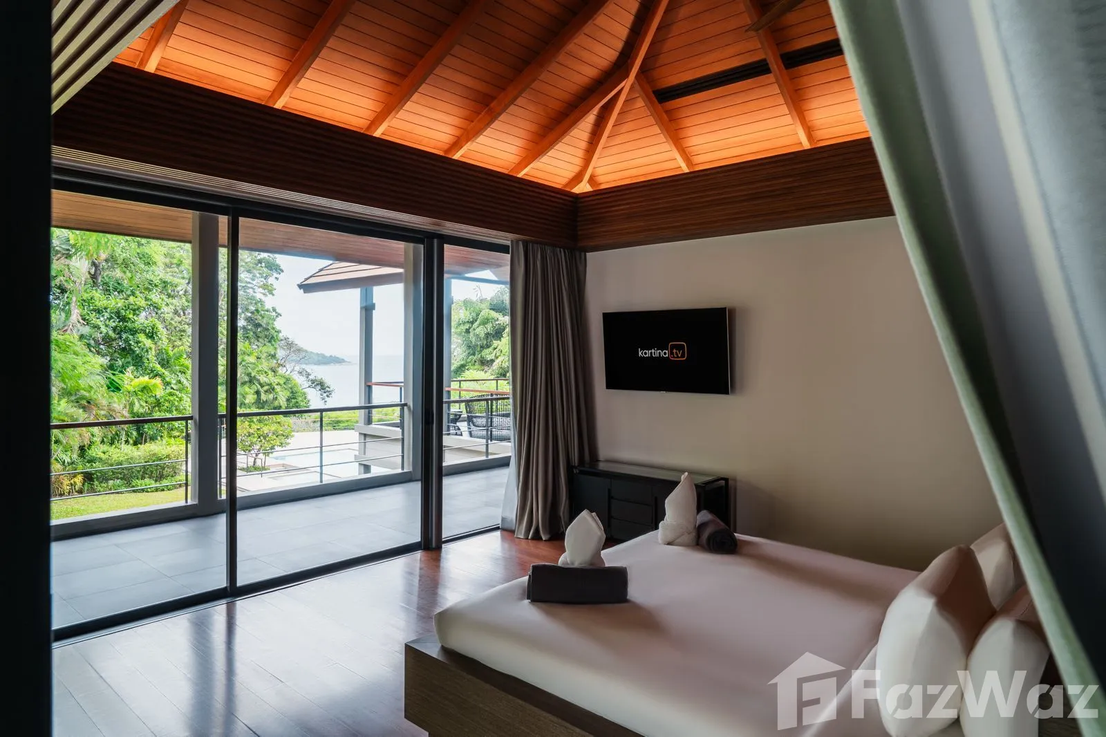 Ultra-Luxury Beachfront 6Br Villa For Rent 5697946 - image 6
