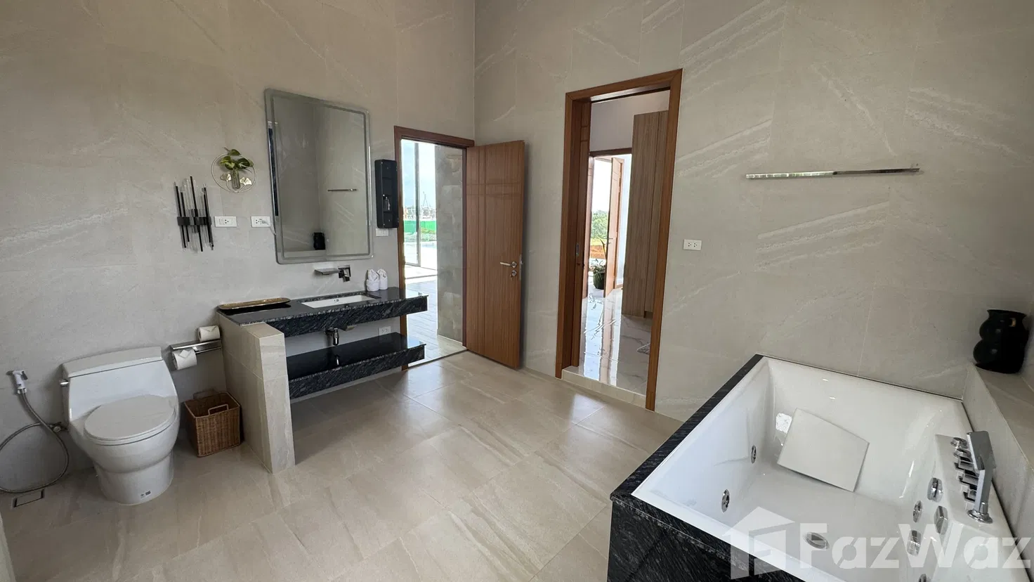 รูป วิลล่าให้เช่า 5 ห้องนอน ในโครงการ โอเชี่ยน ฮิลล์ ภูเก็ต 5721295 - รูปที่ 87/135