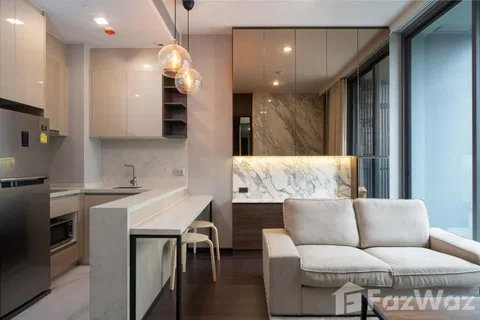 Luxurious 1-Bedroom Condo with Large Balcony at LAVIQ 1973619
