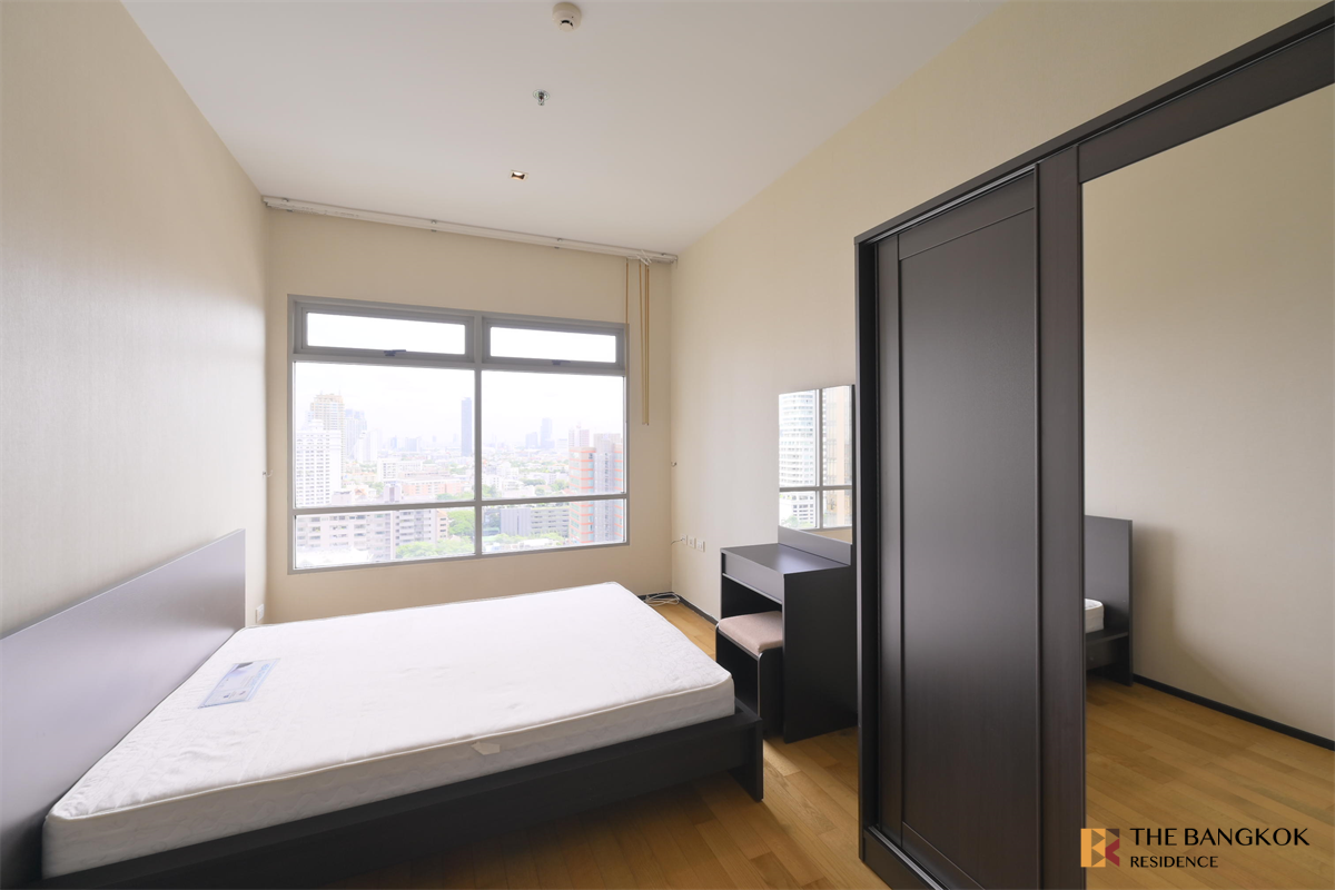 picture Luxurious Design, Elevated Atmosphere The Madison Condominium Sukhumvit 41 near BTS Phrom Phong - 4/10