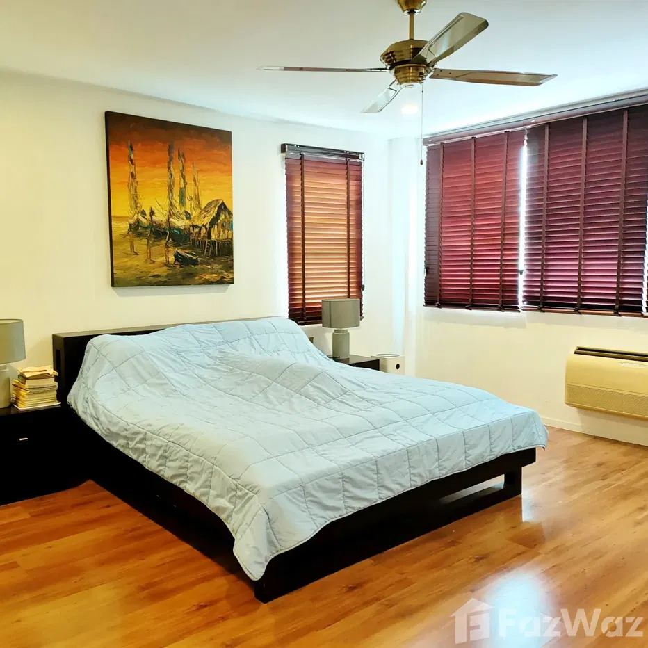 picture 4 Bedroom Townhouse for sale in Phra Khanong Nuea, Bangkok  1014626 - 20/30