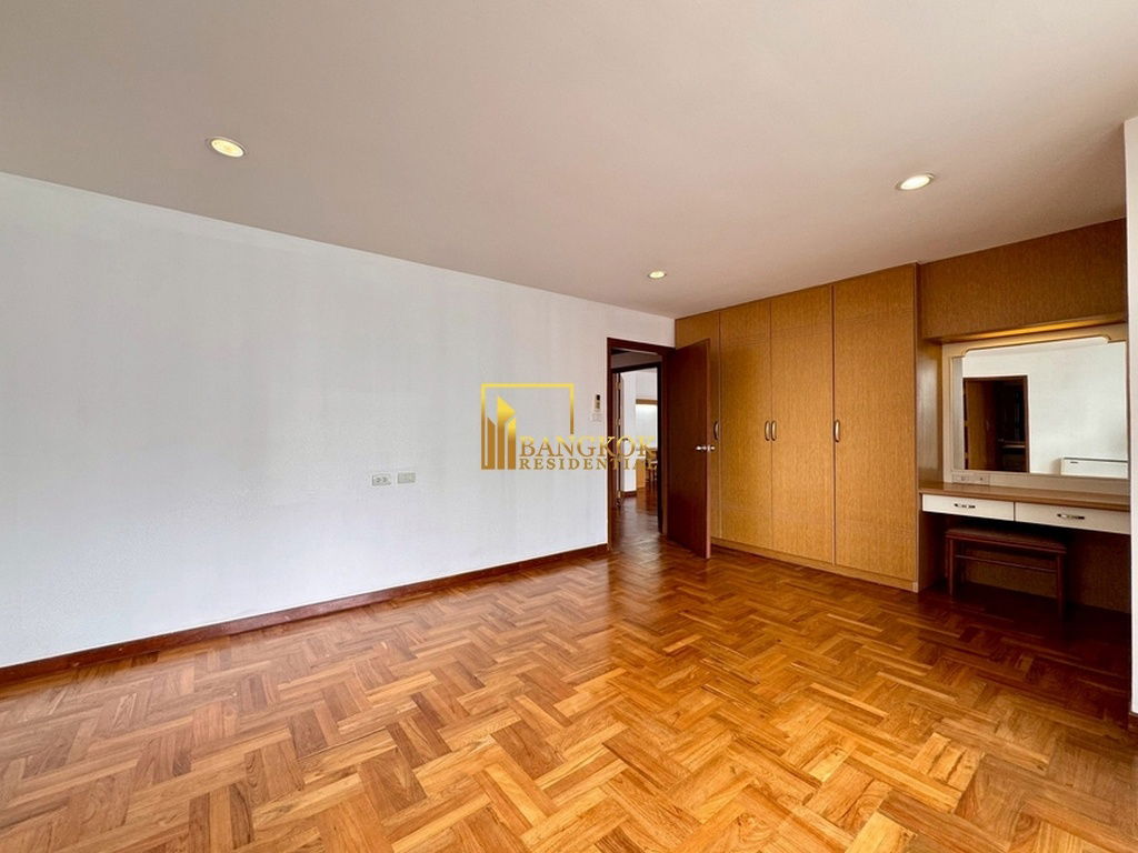 picture Expansive 3 Bedroom Duplex Apartment in Phrom Phong Area - BR21310AP - 28/51