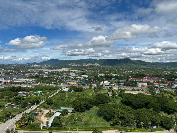 picture The Symphony condo: 1 bed, 40 sq m, mountain view, 24th floor, ready to move in - 15/15