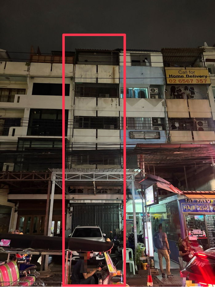 รูป ให้เช่าอาคารพาณิชย์ 5ชั้นครึ่ง สุขุมวิท4(นานา) - รูปที่ 1/2