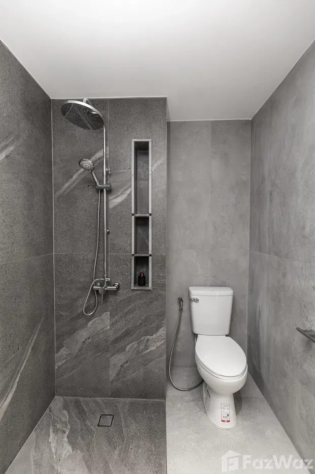 picture 4 Bedroom Townhouse for sale in Phra Khanong Nuea, Bangkok 2002374 - 10/12