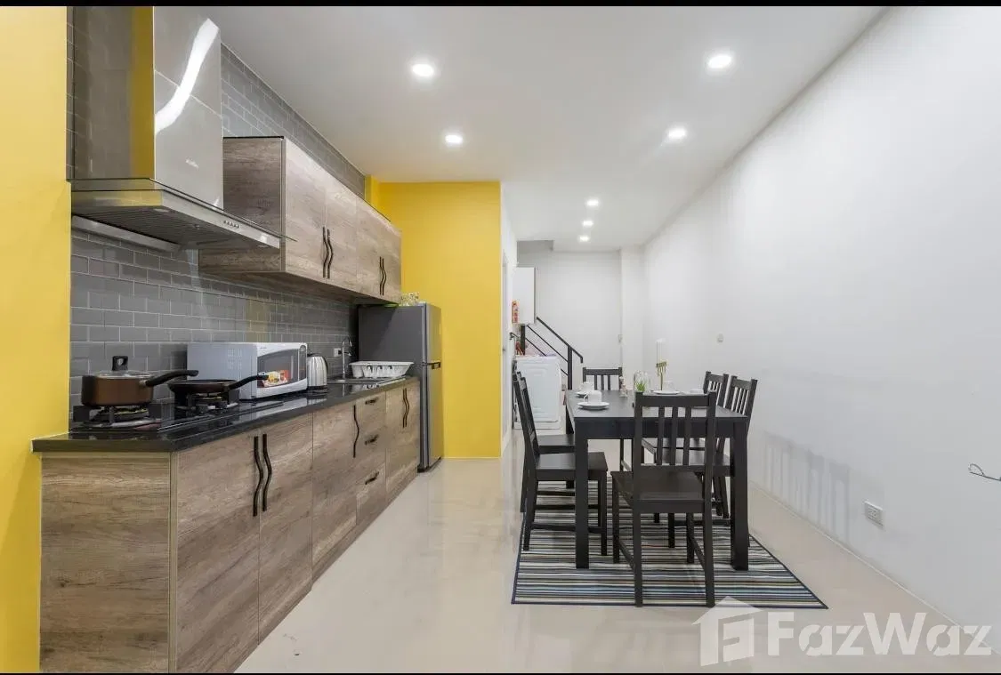 picture Luxury Khlong Toei Townhouse: Rent or Buy! 161644 - 6/18