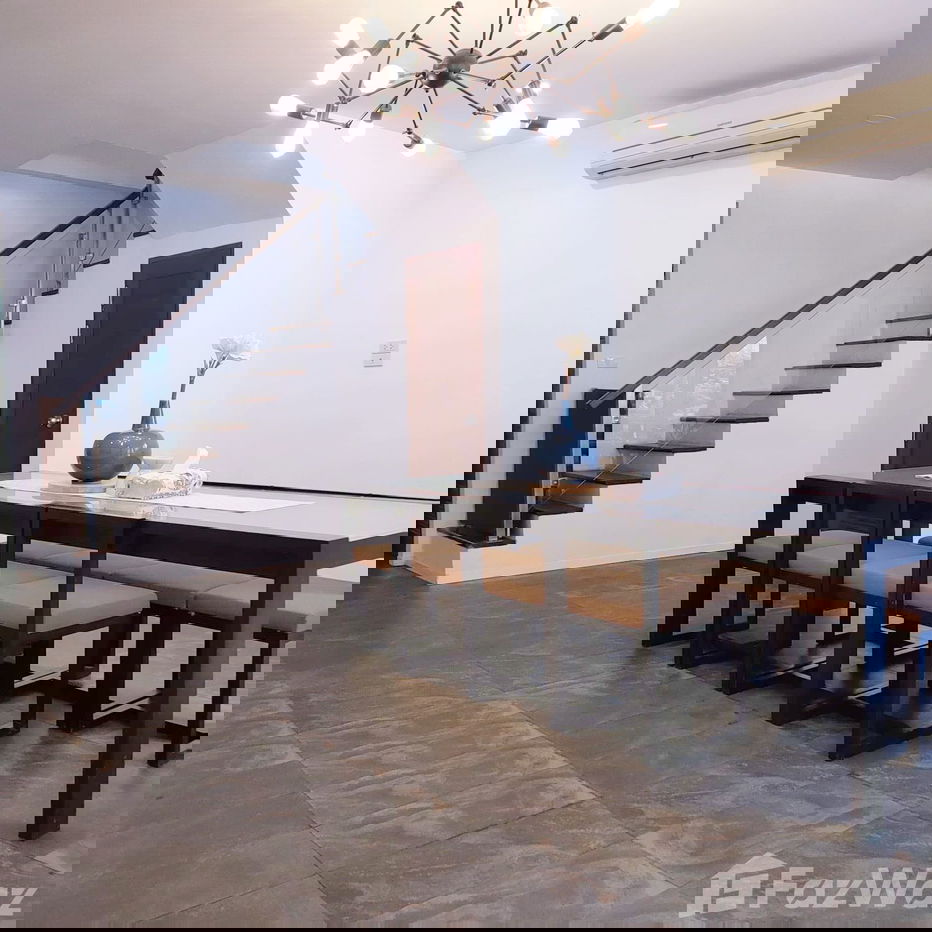 picture 4 Bedroom Townhouse for sale in Phra Khanong Nuea, Bangkok  1014626 - 4/30