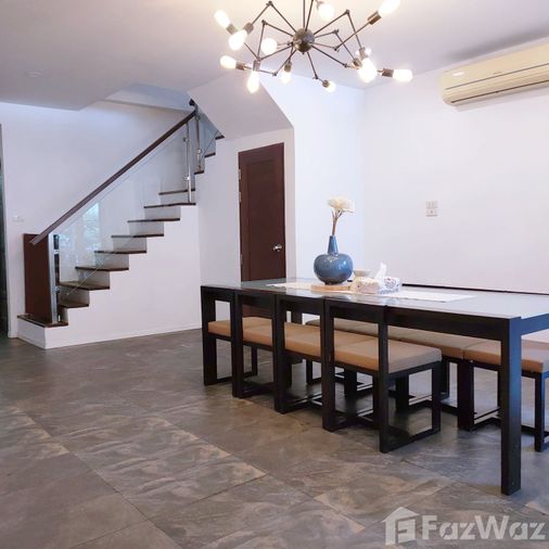 ขายทาวน์โฮม 4 ห้องนอน 360 ตร.ม. 33 ตร.ว. เขตวัฒนา