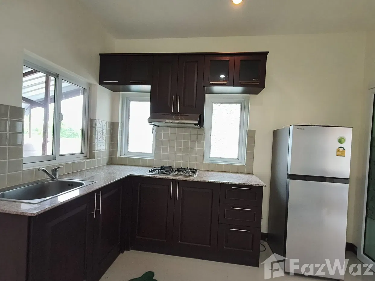 picture Emerald Green House for Rent 1939057 - 15/39