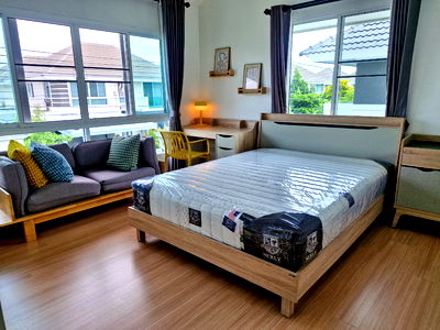 บ้านเดี่ยวให้เช่า : ให้เช่า บ้านเดี่ยว ใกล้ เซนทรัลเฟสติเวิล ในโครงการกาญจน์กนก 20 รวมโชค เดือนละ 35,000 บาท รวมค่าส่วนกลาง 