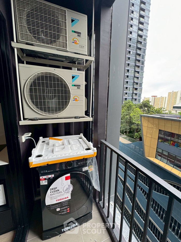 picture 1-BR Condo at Nue District R9 near MRT Phra Ram 9 (ID 2314303) - 6/14