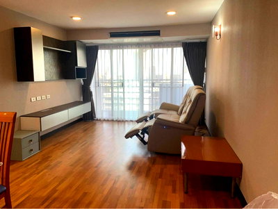 Condos for rent : Condo for Rent at The Waterford Diamond (E6809112)