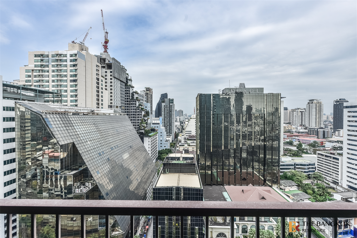 picture Location Near Employment, Surrounded by Lifestyles Noble Revent near Airport Rail Link Phaya Thai Station - 7/10