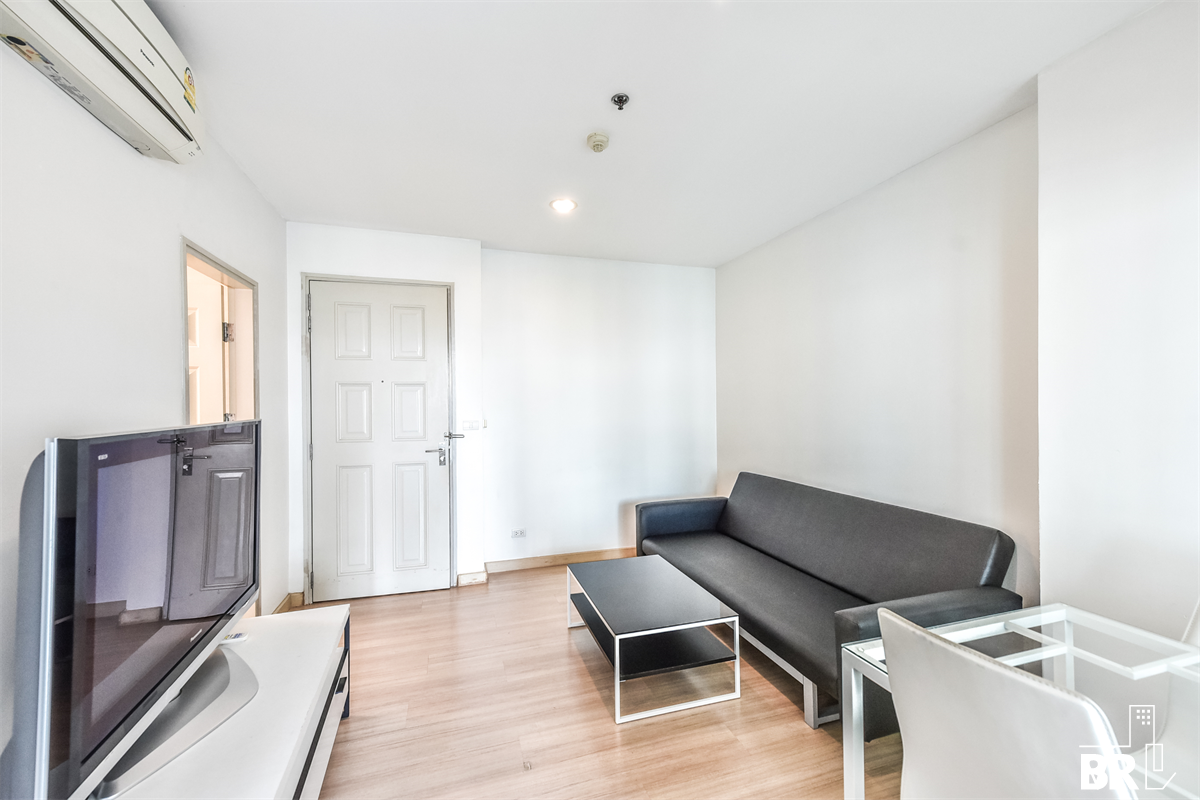 picture Life@Sathorn 10 near BTS Saint Louis Great price, prime location - 2/10
