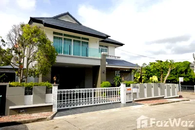 Houses for sale Toongklom-Taman Road : 5BR Luxury Pool Villa | Karaoke | Jacuzzi | 2 Kitchens 5670816