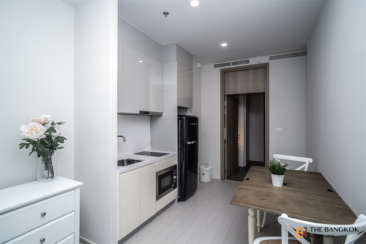 picture Noble Ploenchit near BTS Phloen Chit Easy Travel, Fully Utilized Space - 5/9