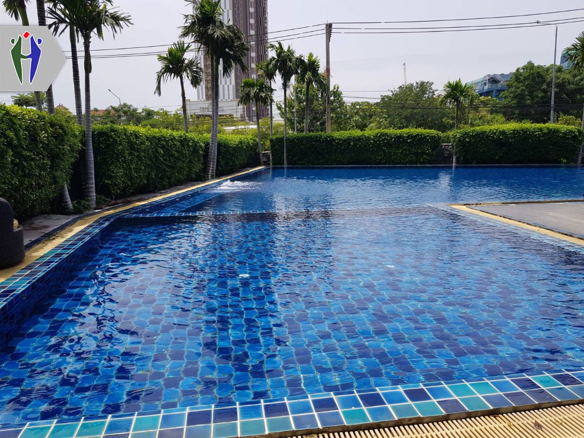 picture Condo for rent, Dusit Grand View , walk to the beach 5 minutes - 10/10