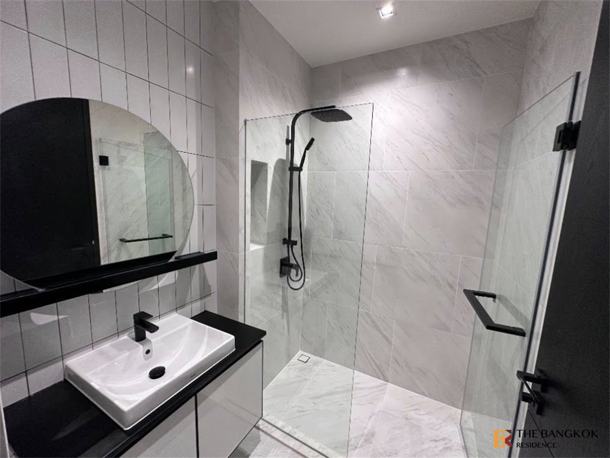 picture Chapter Charoennakhorn-Riverside  Great Value, Convenient for All Lifestyles - 1/9