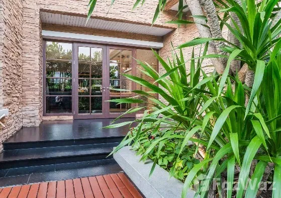 picture 6 Bedroom House for sale in Phra Khanong Nuea, Bangkok 5565448 - 26/32