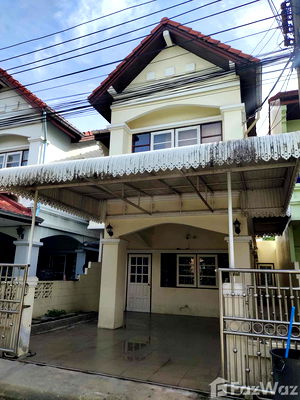 Townhouses for rent Airport Link Suvarnabhumi : 2 Bedroom Townhouse for rent in Lat Krabang, Bangkok  1685874