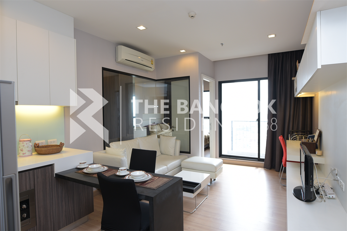 picture High-potential Location, Not as Expensive as You Think Urbano Absolute Sathon-Taksin near BTS Krung Thonburi - 7/10