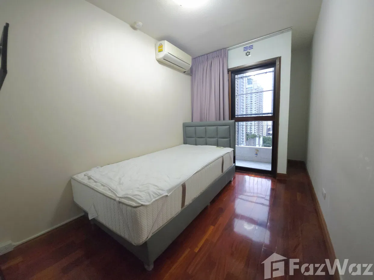 picture Spacious Corner Unit in Prime Sukhumvit Soi 11 5714526 - 4/18