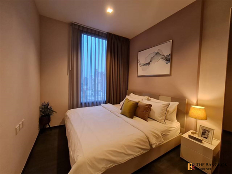 The Edge Sukhumvit 23 near BTS Asok Convenient Travel, Great Value per Square Meter