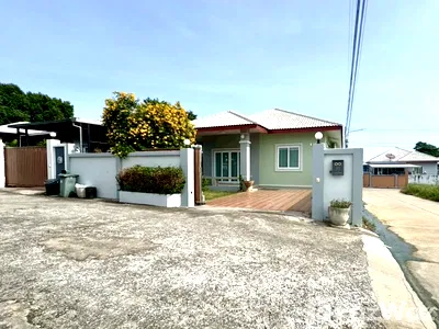 Houses for sale Nong Prue, Chonburi : 3 Bedroom House for sale in Nong Prue, Chon Buri  5626402