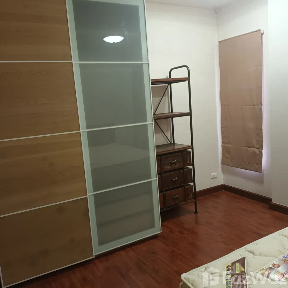 picture 4 Bedroom Townhouse for sale at Leon Sukhumvit 62  1746292 - 10/17