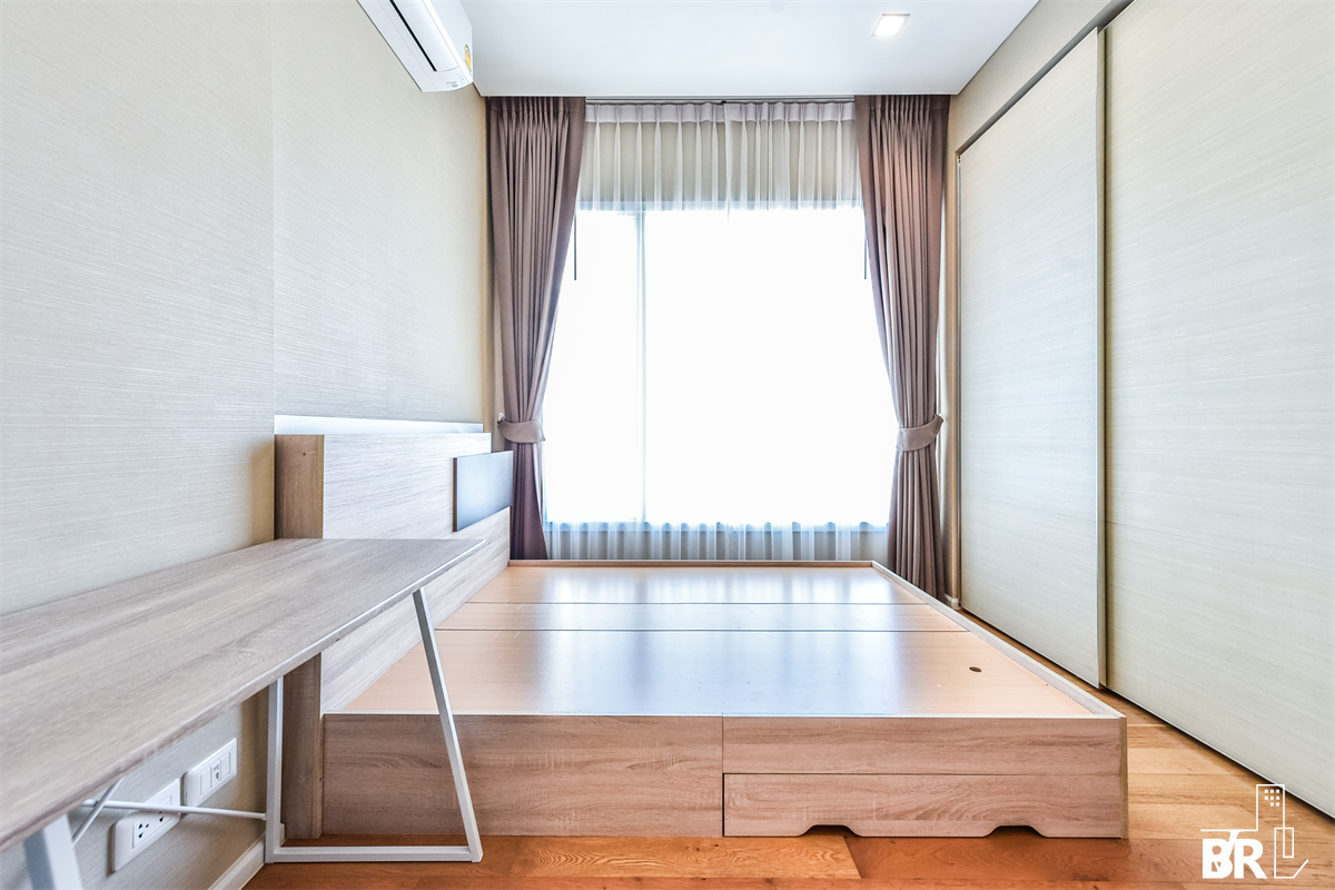picture The Saint Residences near MRT Phahonyothin Station Looking for an owner for this special unit - 8/10
