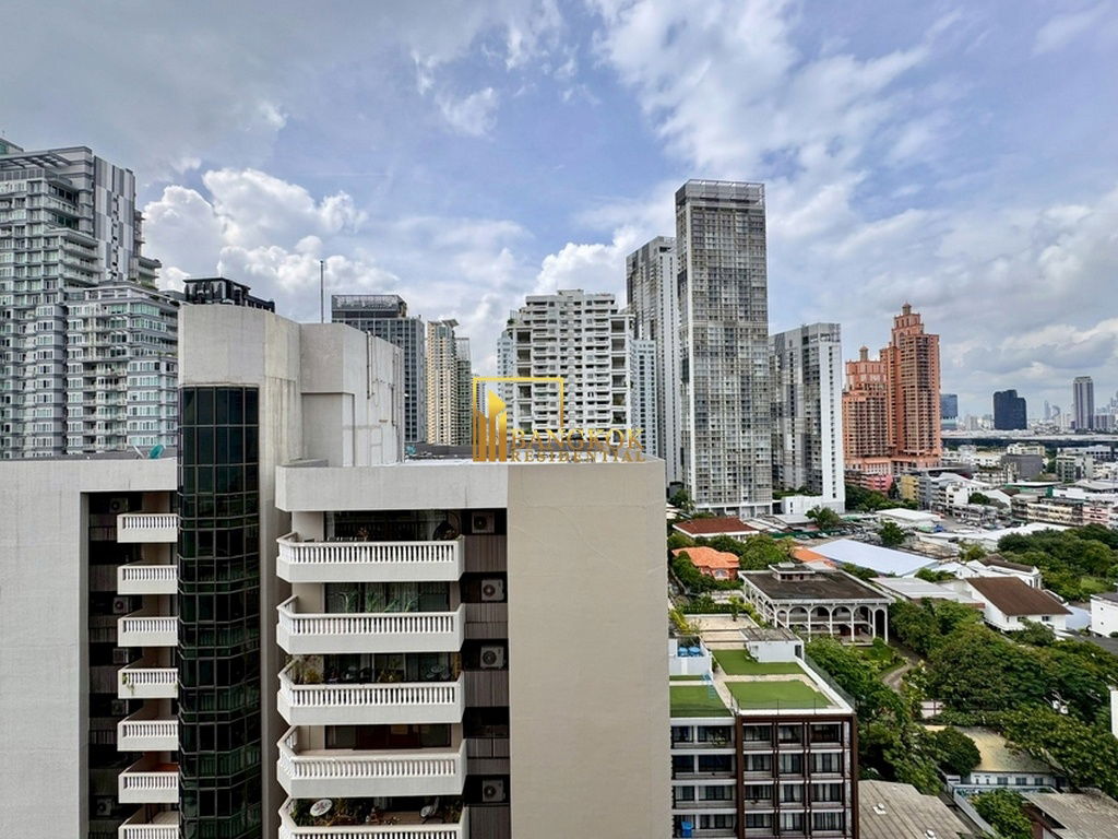 picture Expansive 3 Bedroom Duplex Apartment in Phrom Phong Area - BR21310AP - 19/51