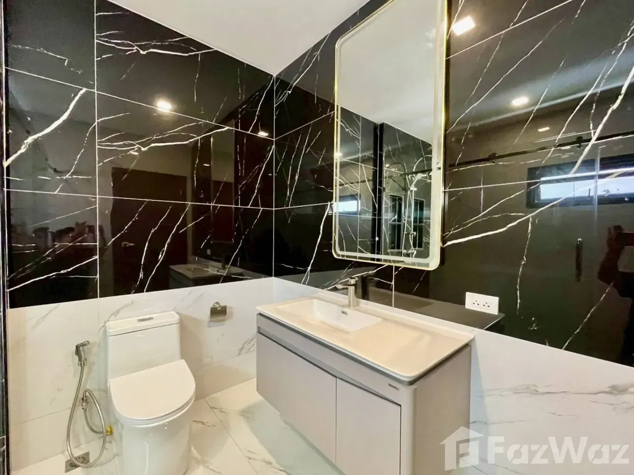 picture 6 Bedrooms Pool Villa – Only 700 Meters from Jomtien Beach 5692272 - 18/20