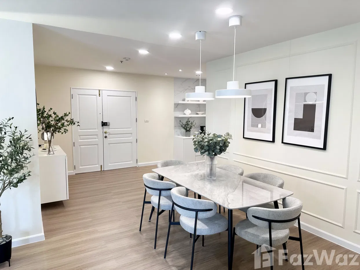 picture Newly Renovated 3 Bed Condo in Langsuan 2008467 - 14/19