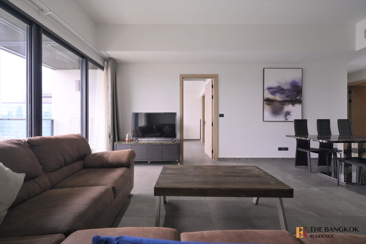 รูป  The Lofts Asoke ✨ ห้องสวย เฟอร์ครบ 🛋️ ใกล้ MRT เพชรบุรี  - รูปที่ 2/11