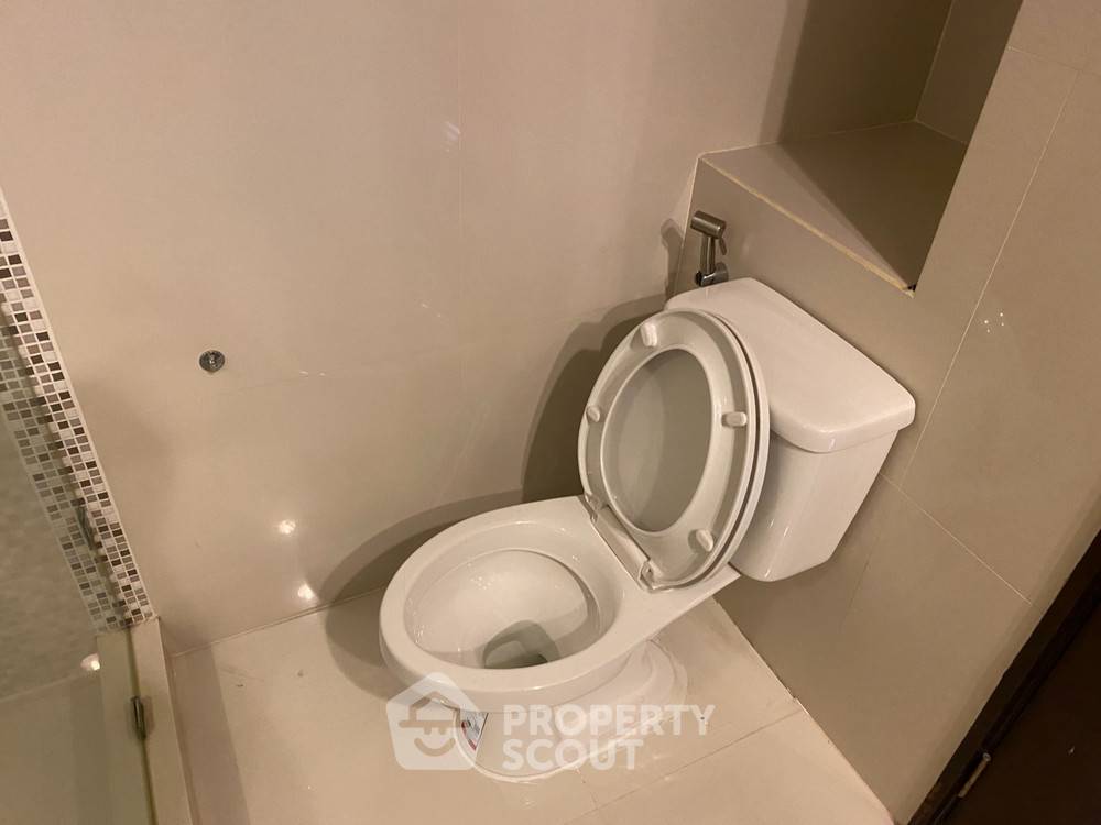 picture 1-BR Condo at The Rajdamri near BTS Ratchadamri (ID 383565) - 15/15