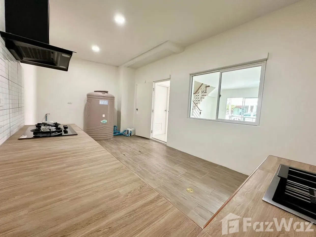 picture Townhouse 3Bed2Bath Fully renovated 5568967 - 3/14