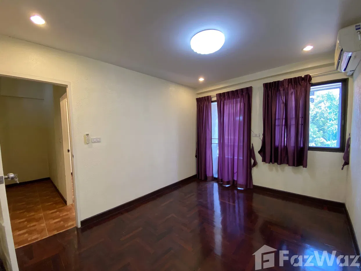 picture 4 Bedroom Townhouse for sale in Phra Khanong, Bangkok 1626778 - 35/36