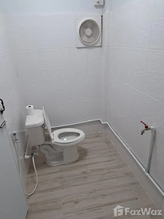 picture 4 Bedroom Townhouse for sale at Mu Ban Nakhon Luang 1  1629880 - 11/16