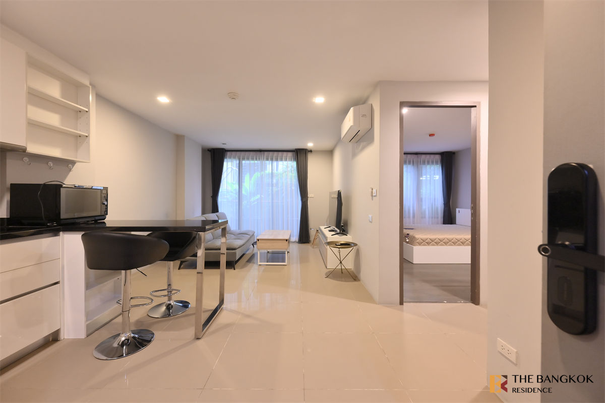 picture Location Near Employment, Surrounded by Lifestyles Mirage Sukhumvit 27 near MRT Sukhumvit Station - 1/10
