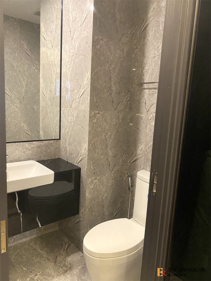 picture Ashton Asoke Ideal City Living at a Great Price near MRT Rama 9 Station - 9/10