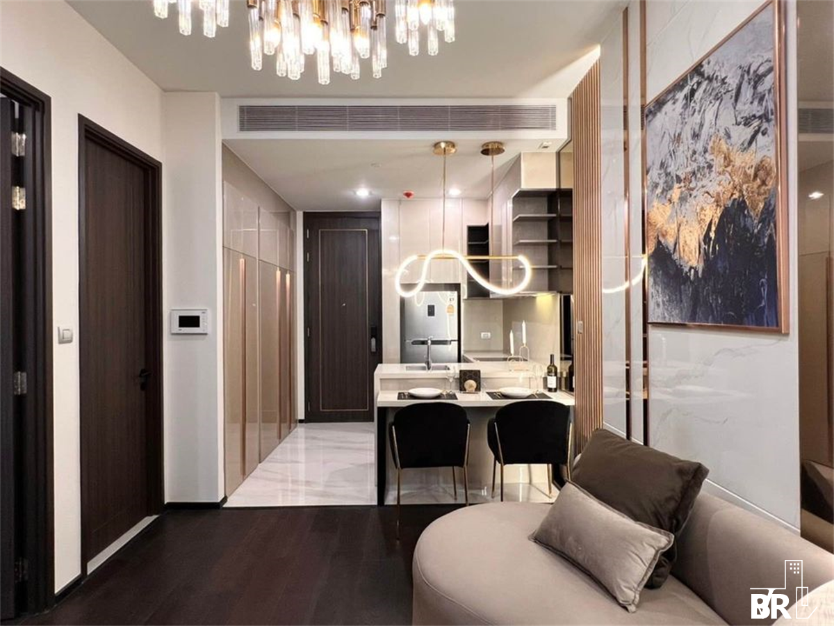 picture Location Near Employment, Surrounded by Lifestyles LAVIQ Sukhumvit 57 near BTS Thong Lo - 9/10
