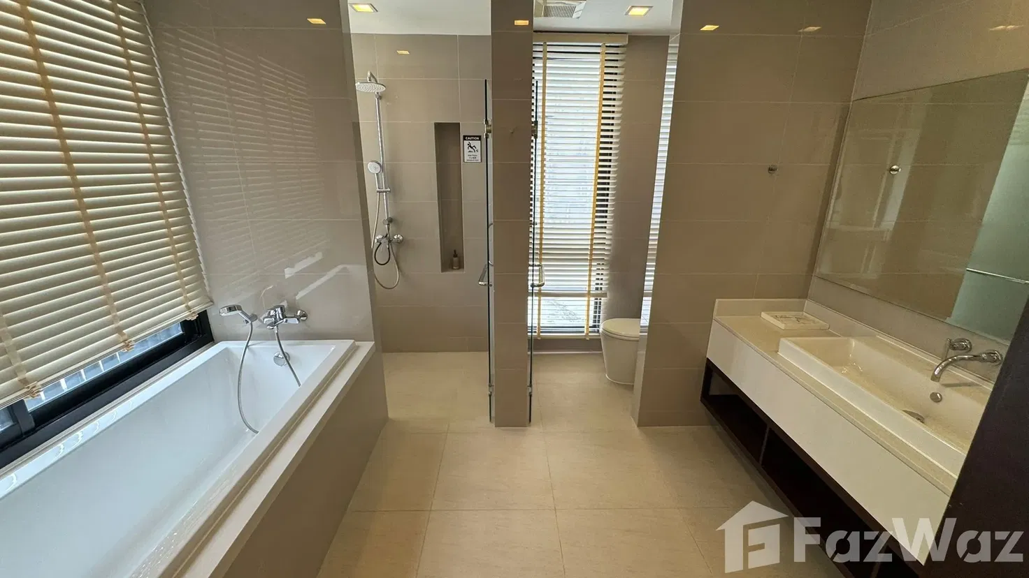 picture Modern 5-Bedroom Laguna Park Townhouse with Rooftop Pool 5716921 - 20/30