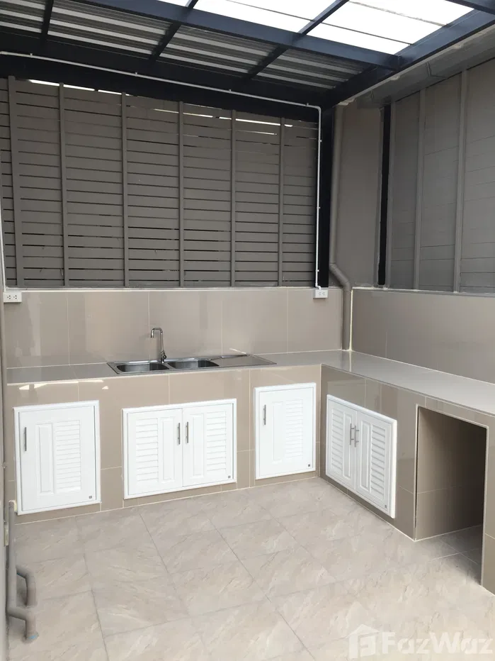 picture 5 Bedroom Townhouse for rent at Grand De Ville 1033046 - 4/19