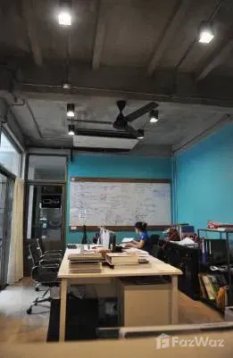 รูป ทาวน์เฮ้าส์ให้เช่า 4 ห้องนอน ใน ทุ่งมหาเมฆ, กรุงเทพมหานคร 1905952 - รูปที่ 4/5