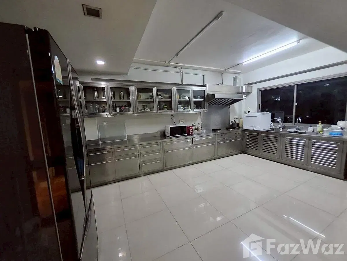 picture 4 Bedroom House for sale in Chong Nonsi, Bangkok  5370702 - 8/16