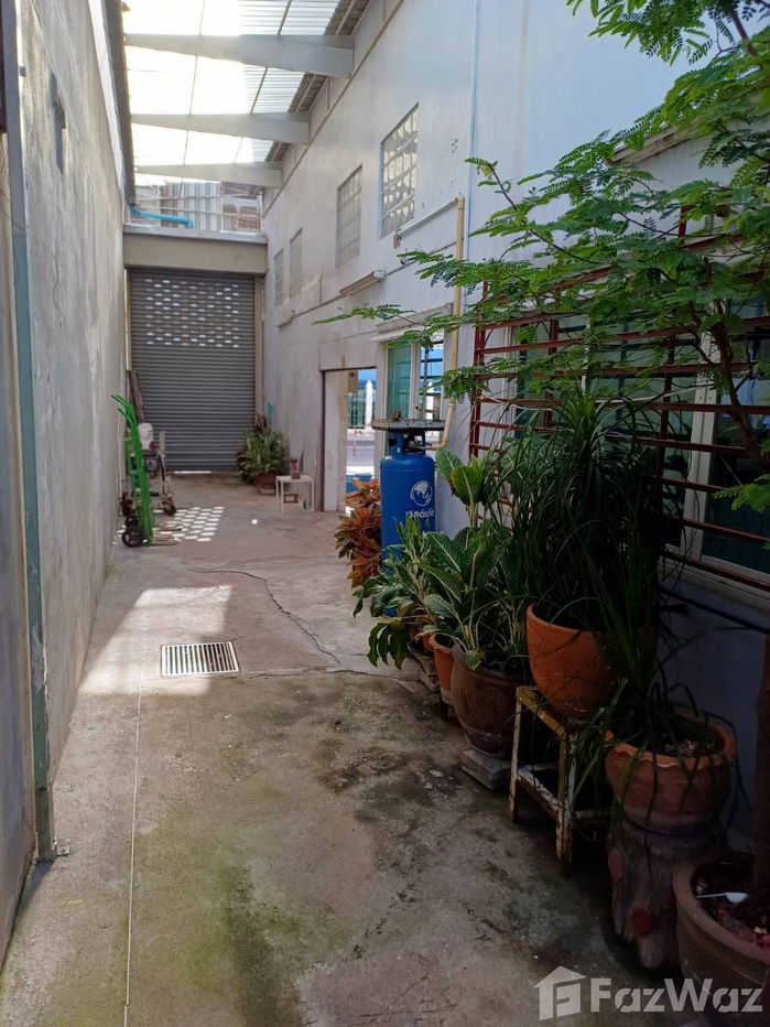picture 3 Bedroom Townhouse for sale in Rong Mueang, Bangkok  5675375 - 2/7