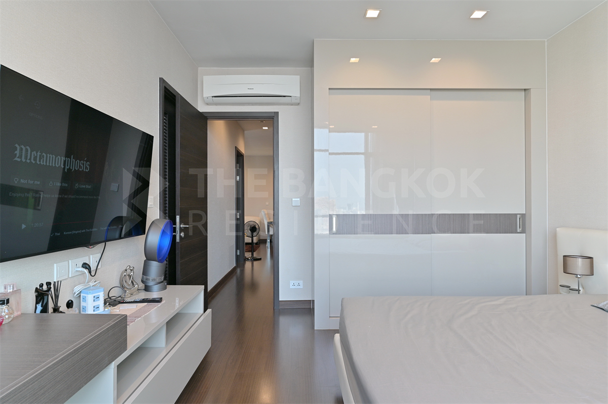 picture Great Price, Prime Location, Dont Miss Out!! Ivy Ampio near MRT Cultural Center of Thailand Station - 3/10