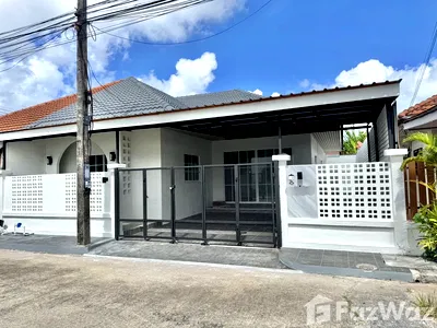 Houses for sale Muang Phuket Phuket : 2 Bedroom 2 Bathroom 40sq.w. in Chaofa nabon 5682943