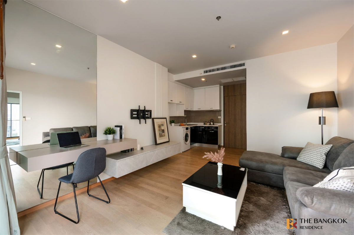 picture Noble Refine Move-in Ready, Just Bring Your Stuff near BTS Phrom Phong - 4/10