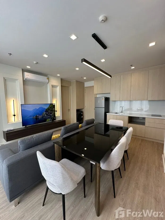 picture 2 Bed 2 Bath @ Noble State 39 5726405 - 5/11